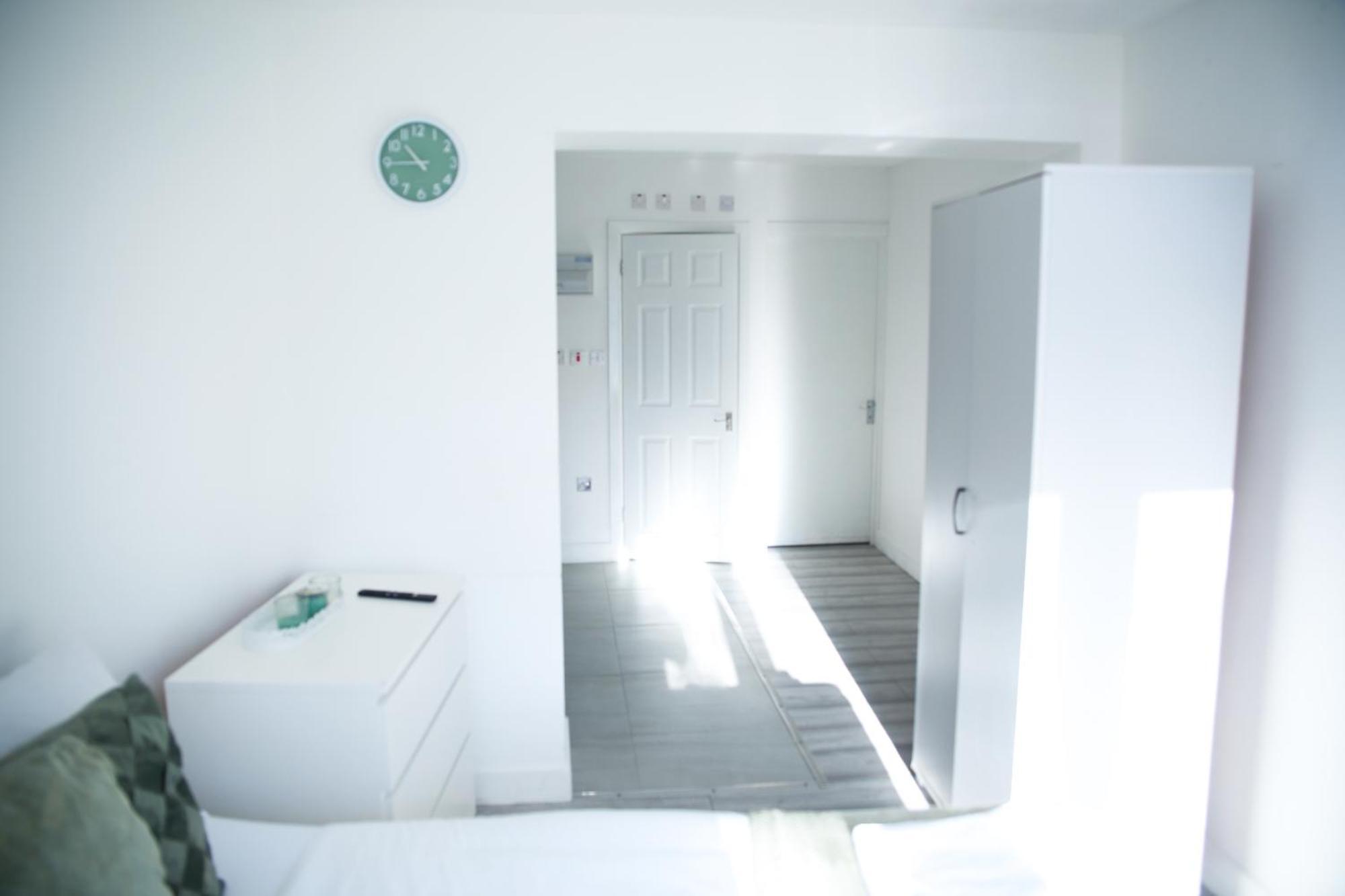Central Harrow Cozy Apartment With Free Parking Harrow on the Hill Quarto foto
